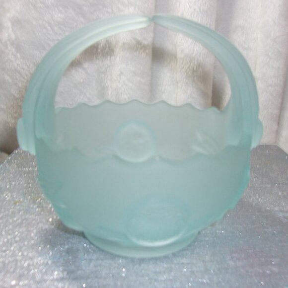 H-267 IMPERIAL GLASS FROSTED BLUE SPLIT HANDLE BASKET - Picture 1 of 15